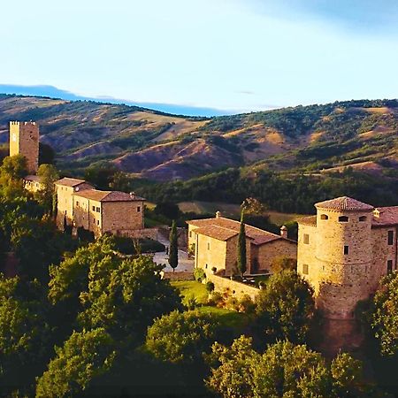 Castello Di Viano Villa Exterior photo