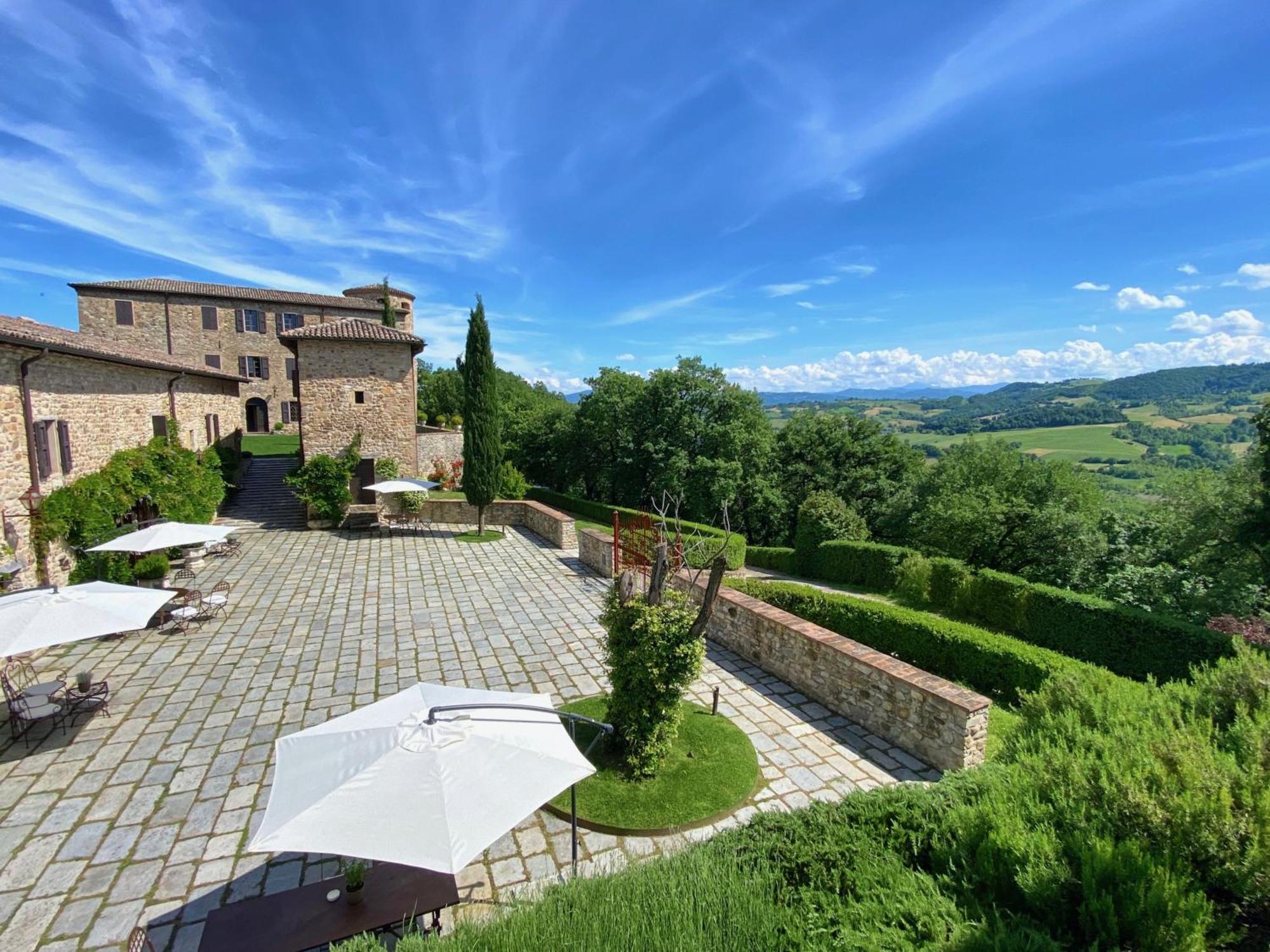 Castello Di Viano Villa Exterior photo